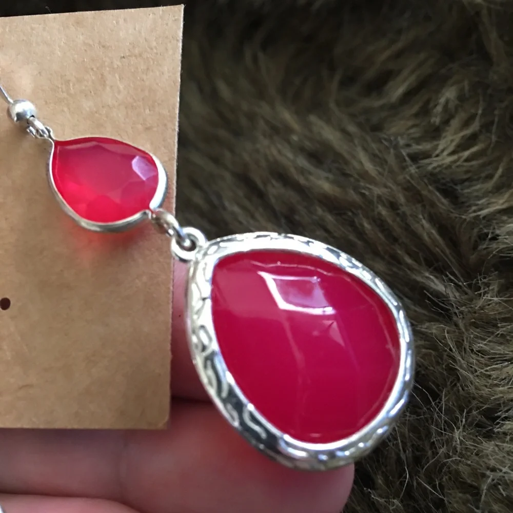 Fuchsia pink faceted stone silver dangle earrings